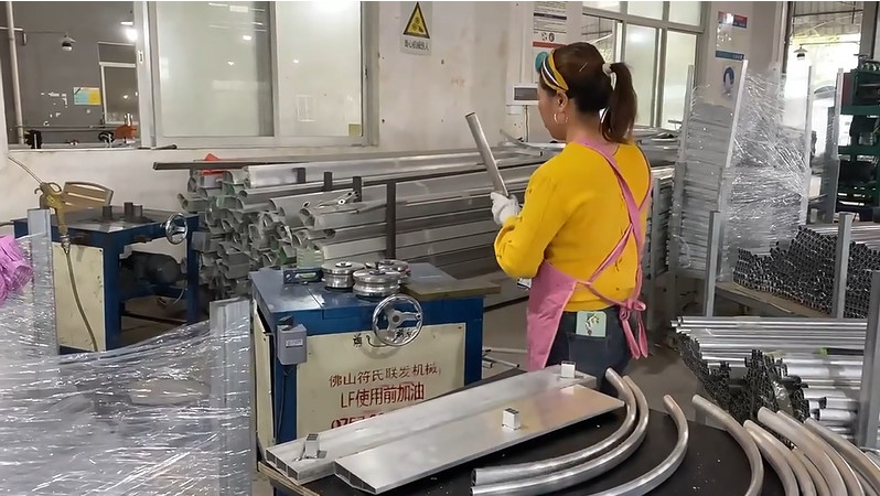 Foshan Woderful furniture Co., Ltd. ligne de production du fabricant